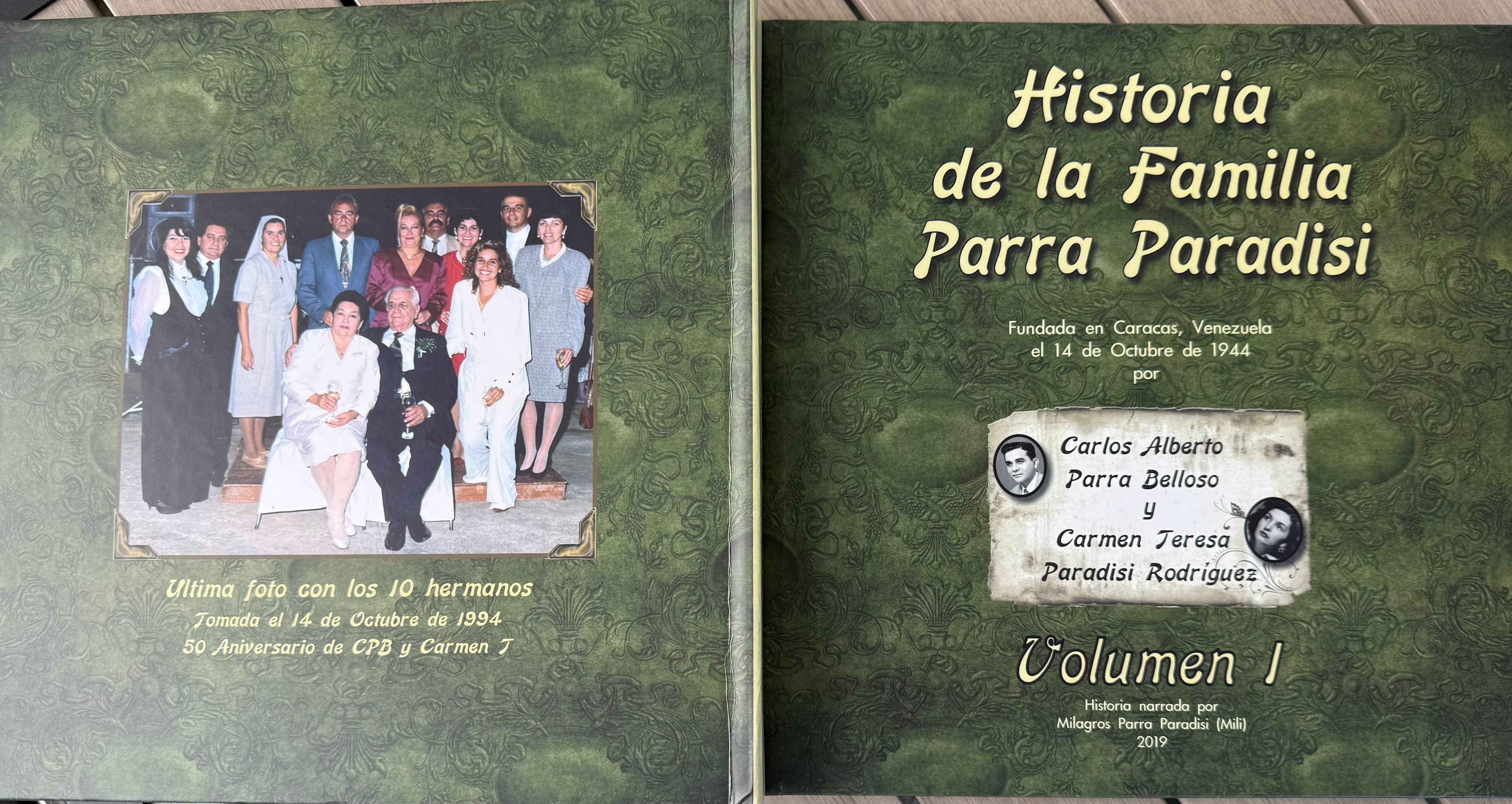 Photo books and slideshows service